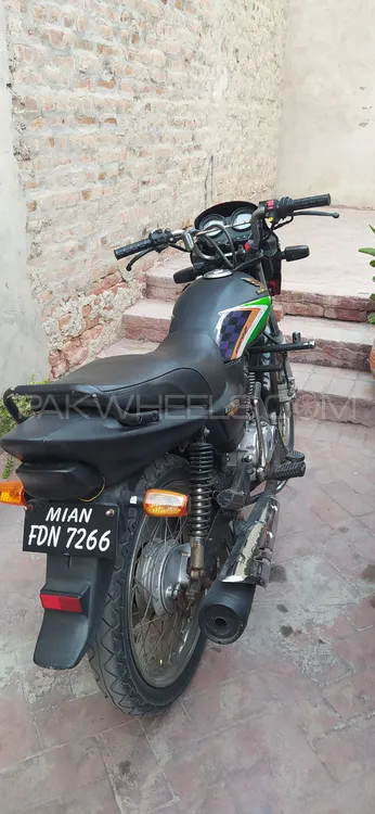 Honda CG 125 Deluxe 2011 for Sale Image-1