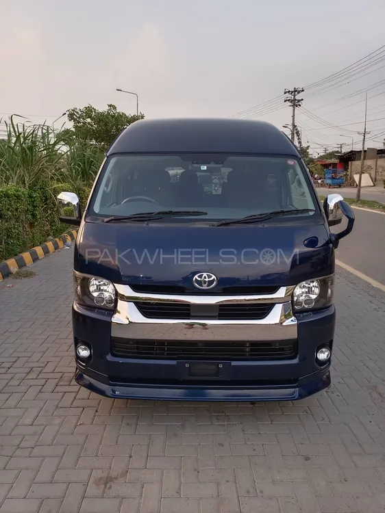 Toyota Hiace 2020 for Sale in Lahore Image-1