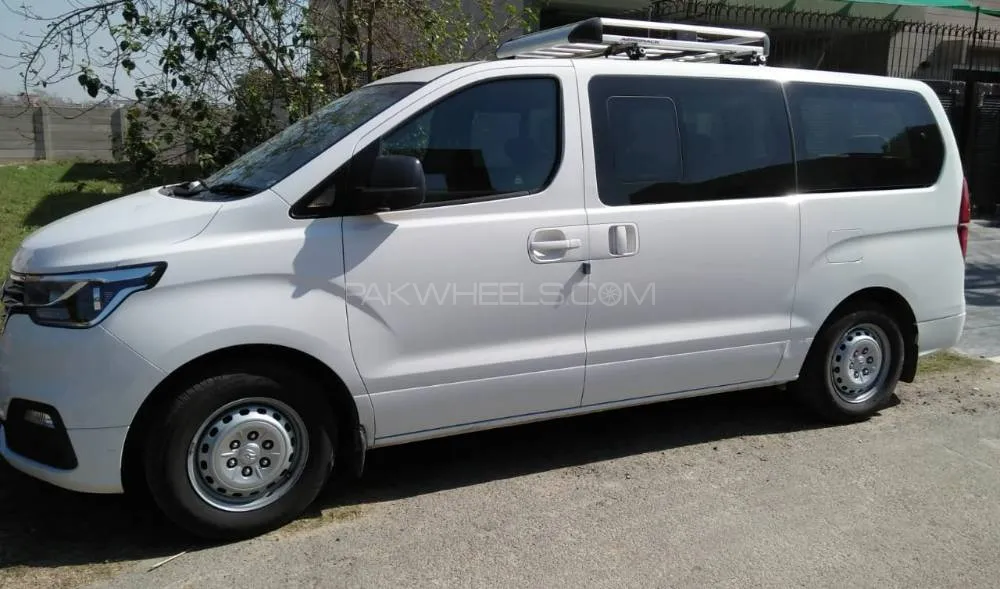 Hyundai Grand Starex 2019 for Sale in Lahore Image-1
