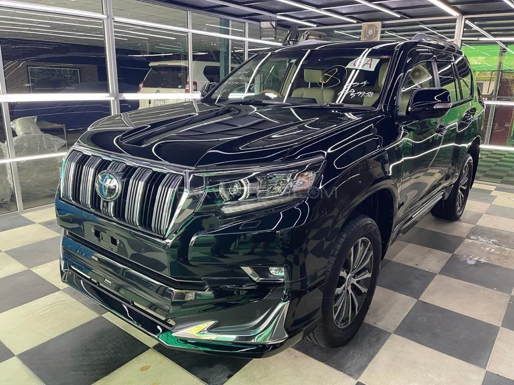 Toyota Prado 2017 for Sale in Lahore Image-1