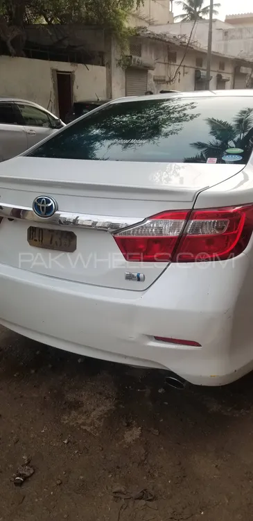 toyota camry hybrid olx