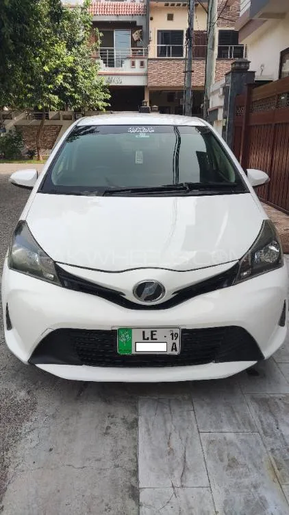 Toyota Vitz 2014 for Sale in Gujranwala Image-1
