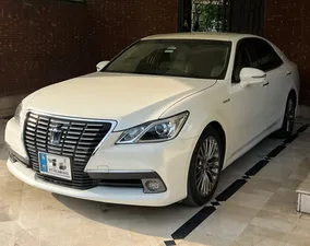 Toyota Crown Royal Saloon G 2013 for Sale