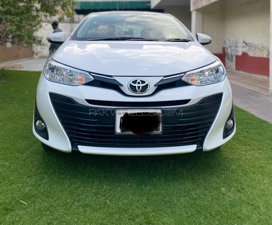 Toyota Yaris ATIV CVT 1.3 2022 for sale in Lahore | PakWheels