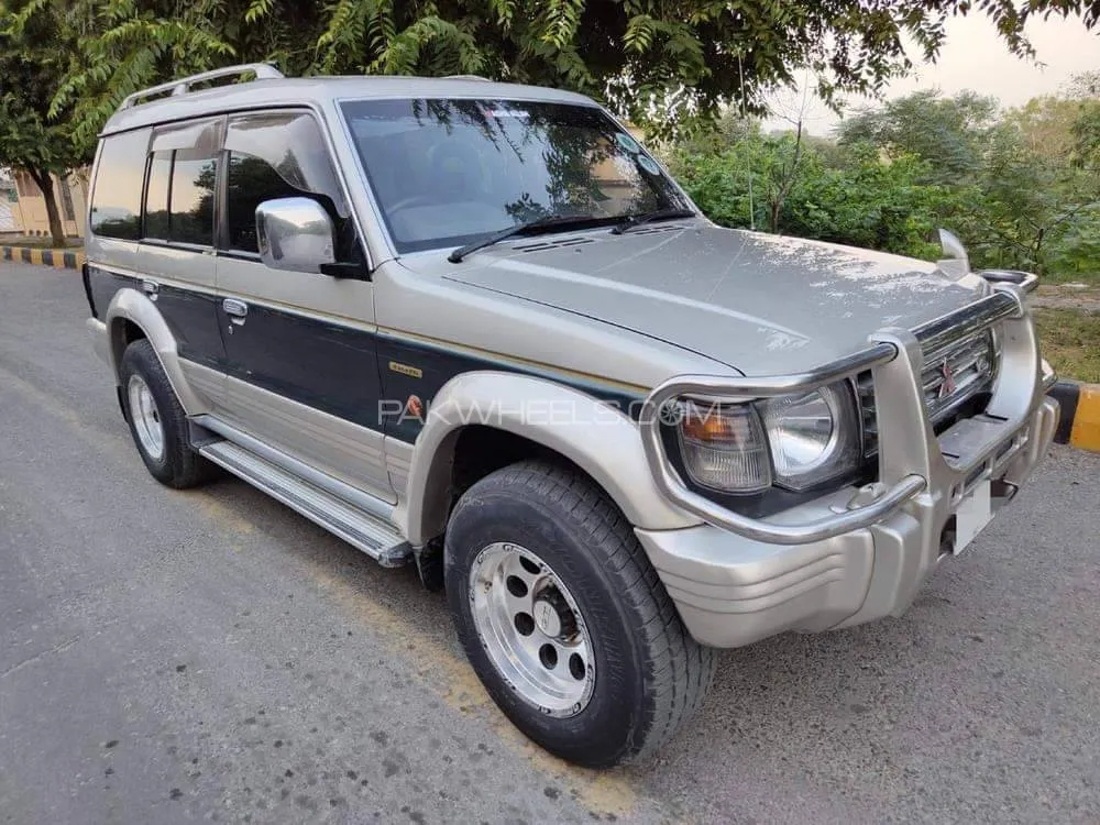 Mitsubishi Pajero 1996 for Sale in Islamabad Image-1