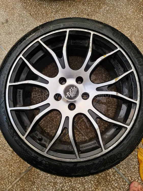 18 inches tires with rims Image-1