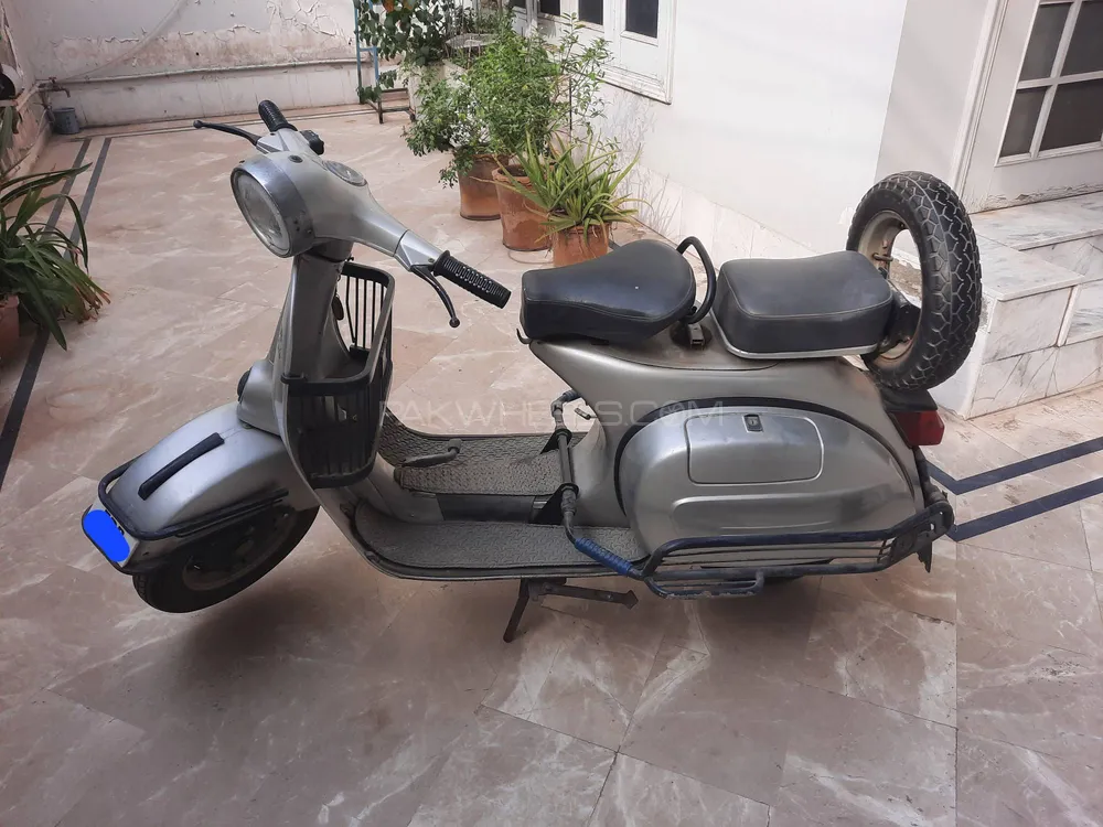 Vespa 150cc 1975 for Sale Image-1