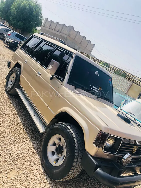 Mitsubishi Pajero 1988 for Sale in Dera ismail khan Image-1
