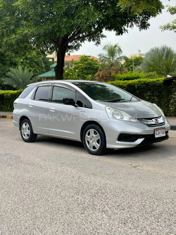 Honda Fit 2013 for Sale in Islamabad Image-1
