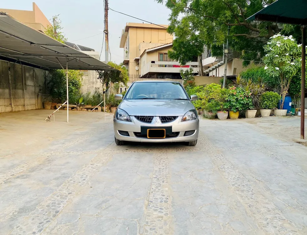 Mitsubishi Lancer 2004 for Sale in Karachi Image-1