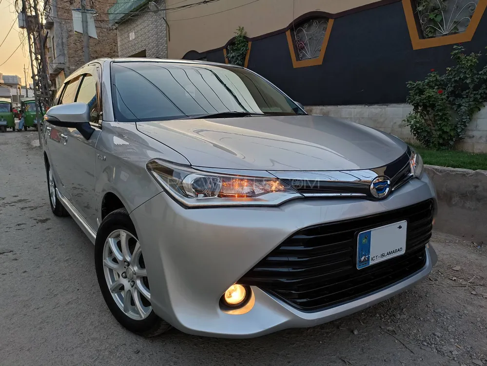 Toyota Corolla Fielder 2015 for Sale in Peshawar Image-1
