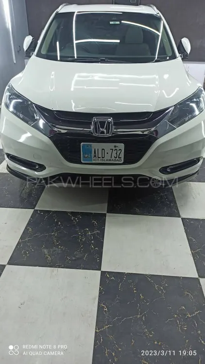 Honda Vezel 2016 for Sale in Mandi bahauddin Image-1