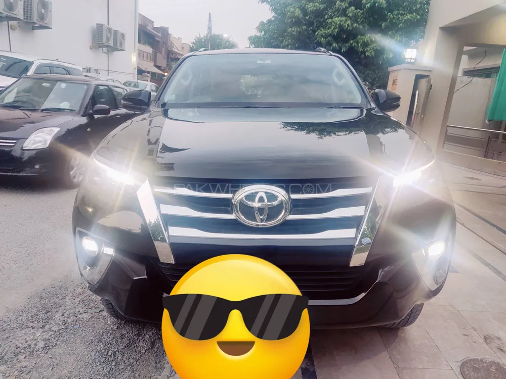 Toyota Fortuner 2019 for Sale in Lahore Image-1