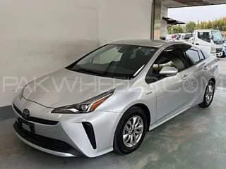 Toyota Prius 2020 for Sale in Okara Image-1