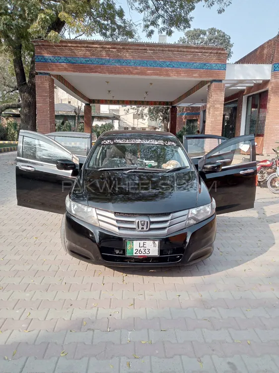 Honda City 2010 for Sale in Lahore Image-1