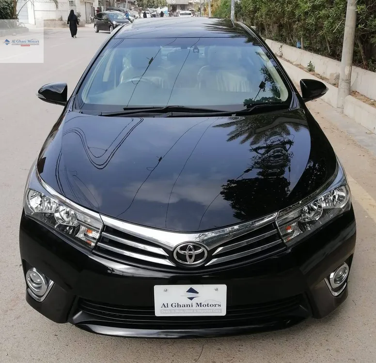 Toyota Corolla 2015 for Sale in Karachi Image-1