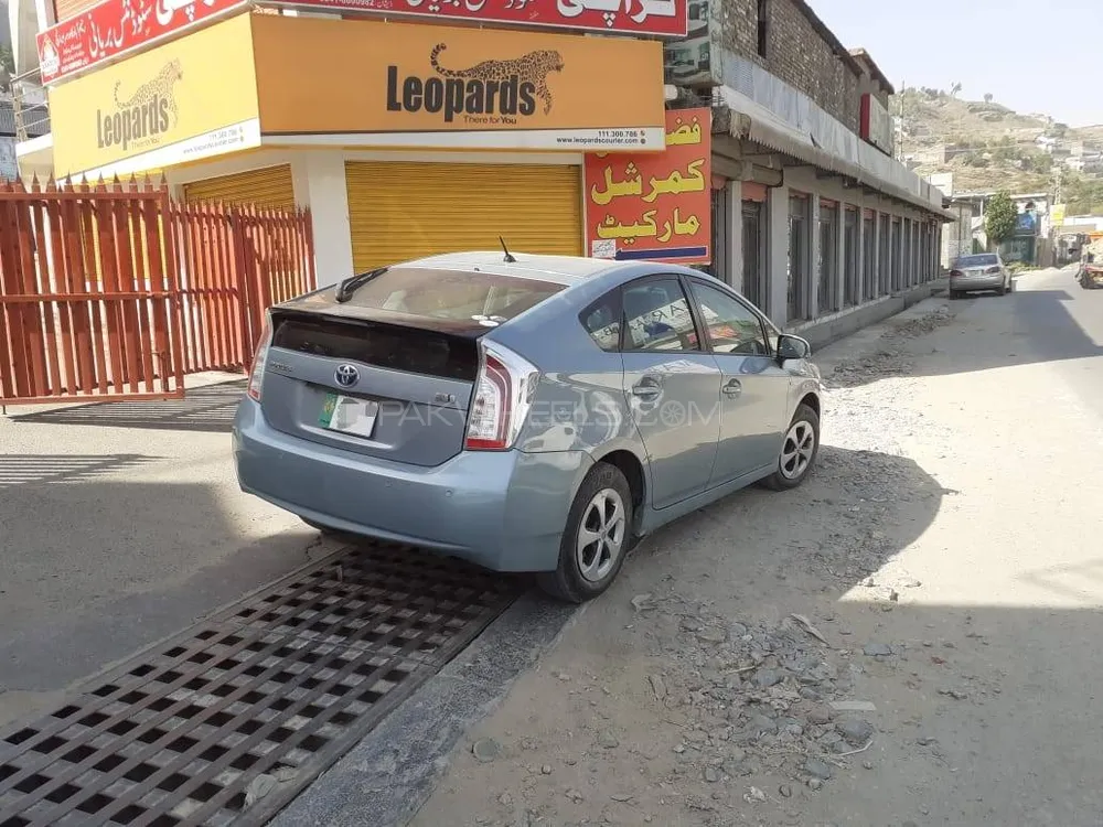 Toyota Prius 2012 for Sale in Swat Image-1