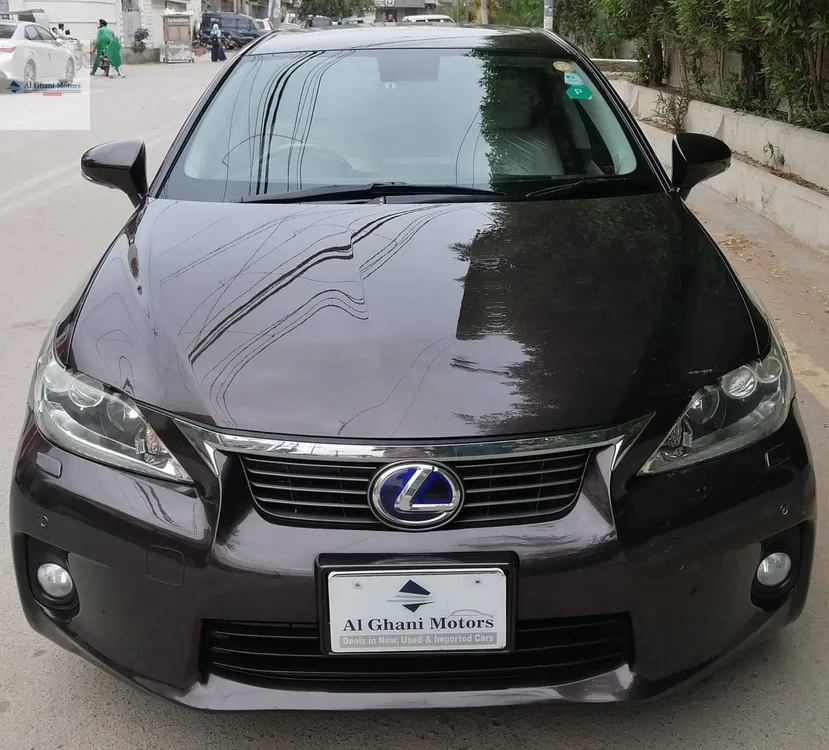 Lexus CT200h 2011 for Sale in Karachi Image-1