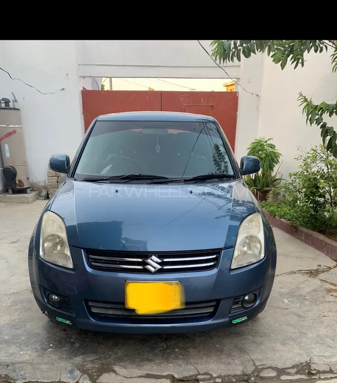 Suzuki Swift 2010 for Sale in Karachi Image-1