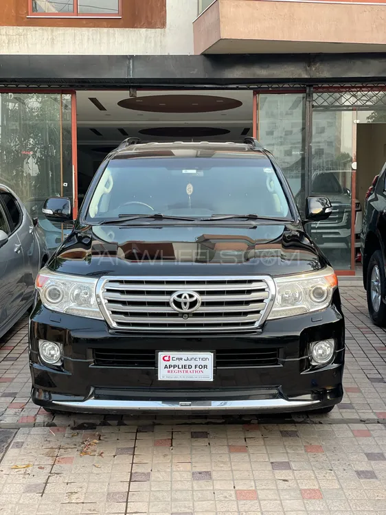 Toyota Land Cruiser 2013 for Sale in Lahore Image-1