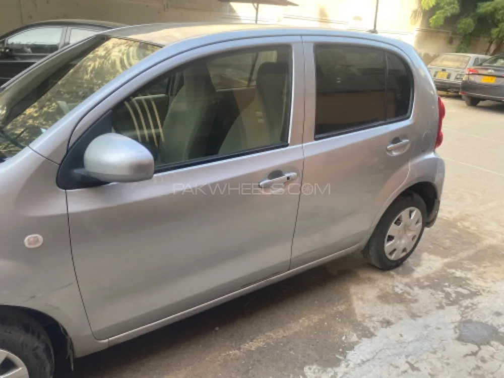 Toyota Passo 2010 for Sale in Karachi Image-1