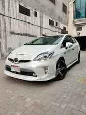 Toyota Prius PHV (Plug In Hybrid) 2016 for Sale