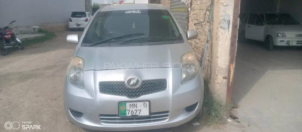 Toyota Vitz 2006 for Sale in D.G.Khan Image-1