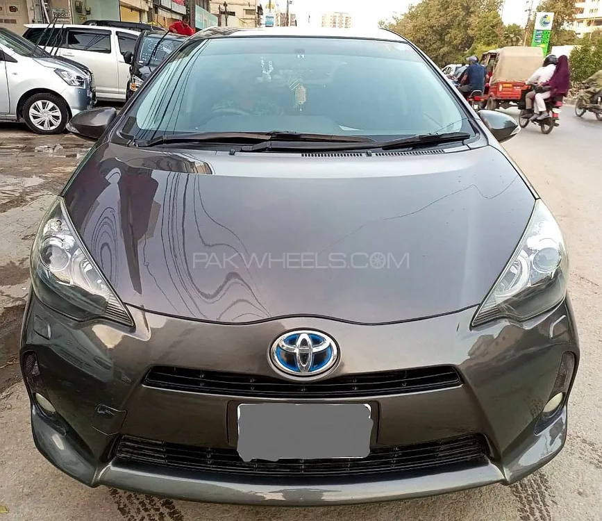 Toyota Aqua 2012 for sale in Karachi | PakWheels