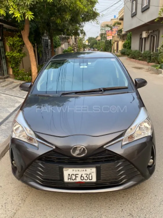 Toyota Vitz 2018 for Sale in Lahore Image-1