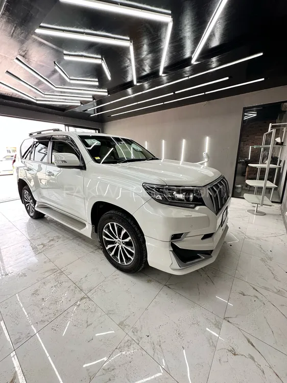 Toyota Prado 2017 for Sale in Islamabad Image-1