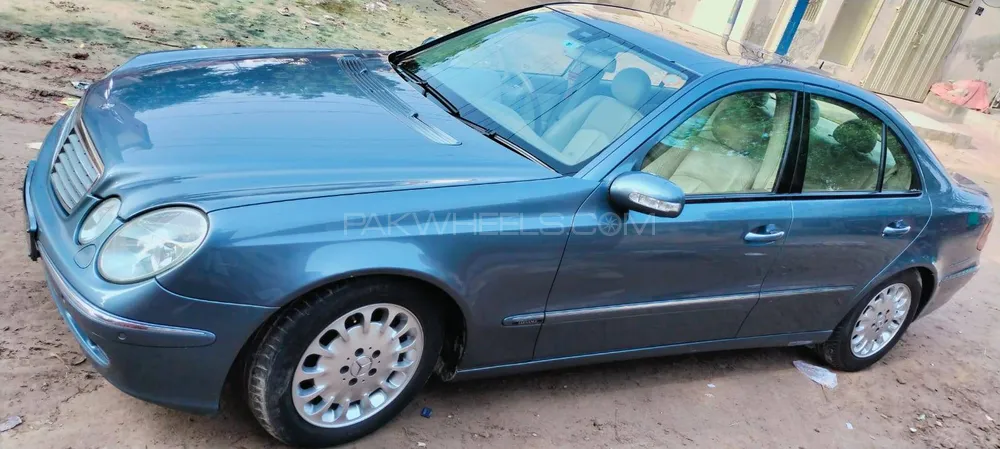 Mercedes Benz E Class 2022 for Sale in Okara Image-1