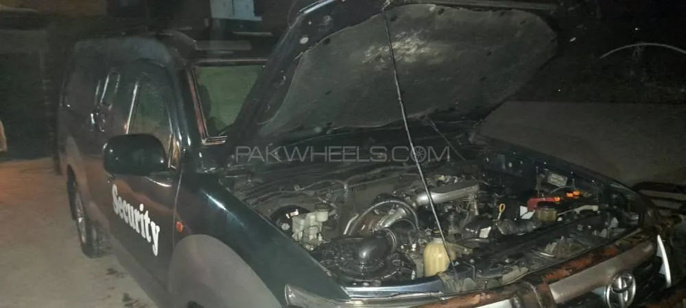Toyota Hilux 2016 for Sale in Lahore Image-1