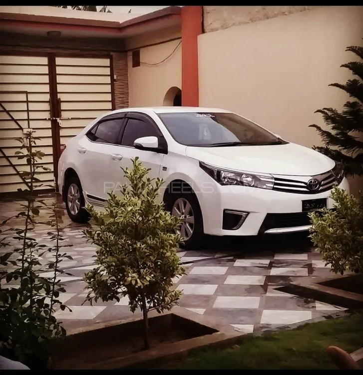 Toyota Corolla 2015 for Sale in Swat Image-1