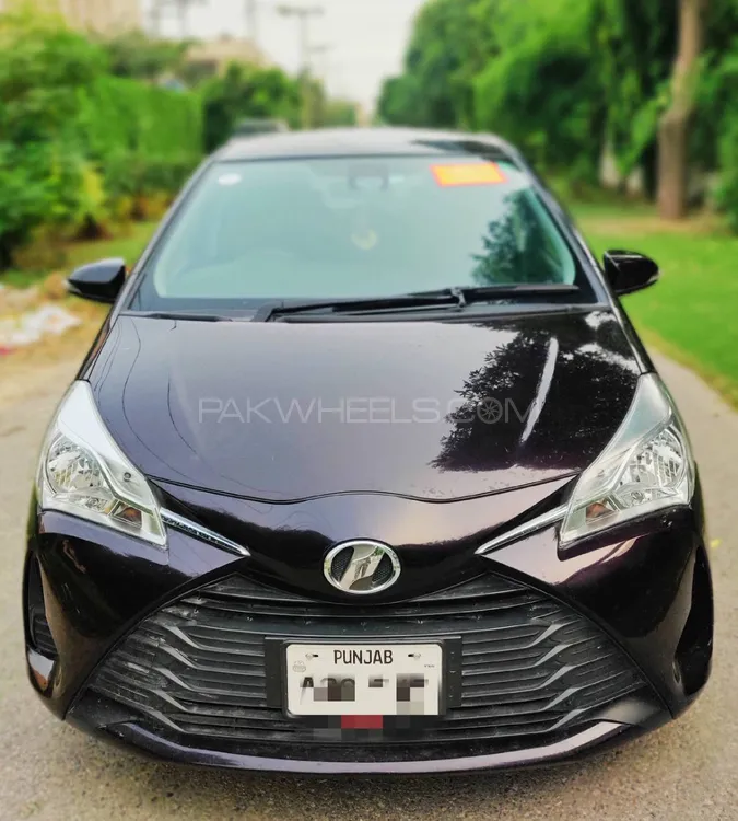 Toyota Vitz 2018 for Sale in Lahore Image-1
