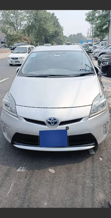 Toyota Prius 2014 for Sale in Lahore Image-1