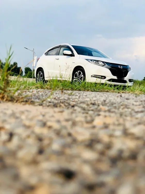 Honda Vezel 2014 for Sale in Rawalpindi Image-1