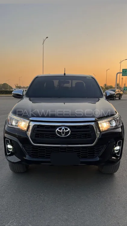 Toyota Hilux 2019 for Sale in Karachi Image-1