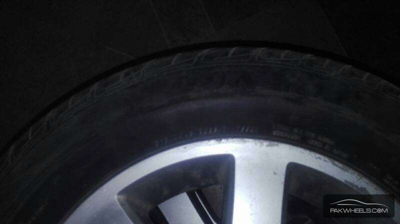 honda civic 15 inch alloy rims and tyres For Sale Image-1