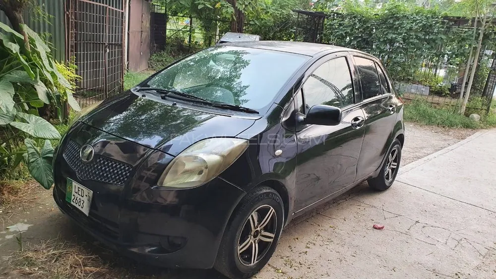 Toyota Vitz 2007 for Sale in Islamabad Image-1