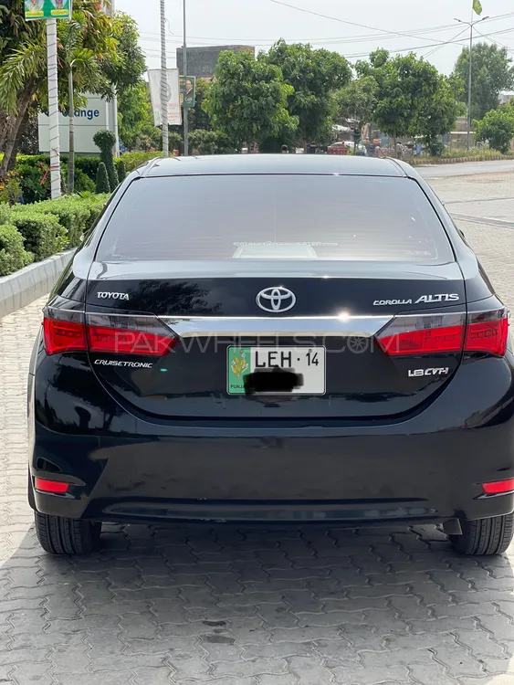 Toyota Corolla 2014 for Sale in Lahore Image-1