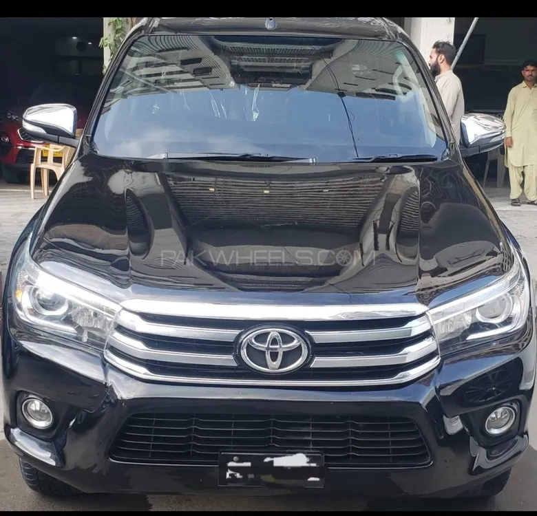 Toyota Hilux 2019 for Sale in Karachi Image-1