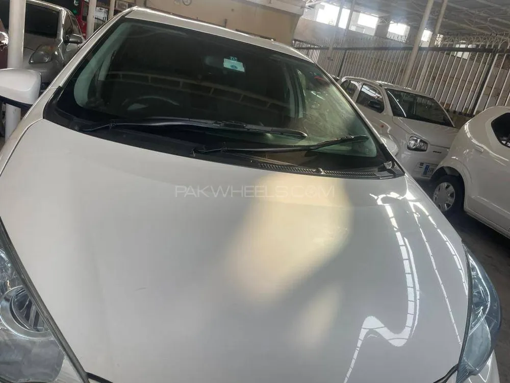 Toyota Aqua 2013 for Sale in Peshawar Image-1