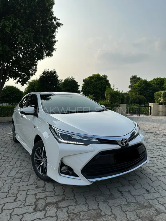 Toyota Corolla 2021 for Sale in Lahore Image-1