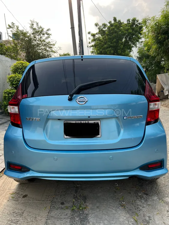 Nissan Note 2018 for Sale in Lahore Image-1