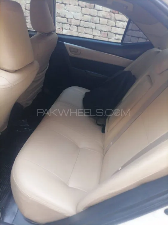 Toyota Corolla 2018 for Sale in D.G.Khan Image-1