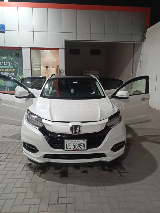 Honda Vezel 2018 for Sale in Sialkot Image-1