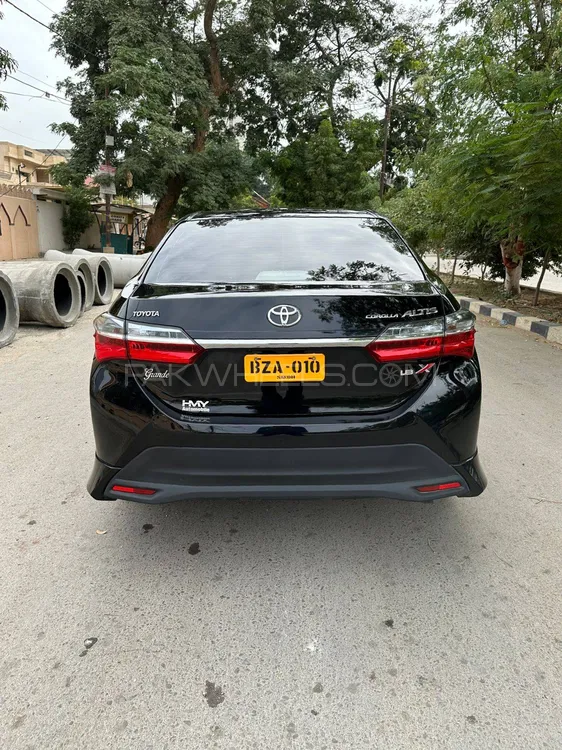 Toyota Corolla 2023 for Sale in Karachi Image-1