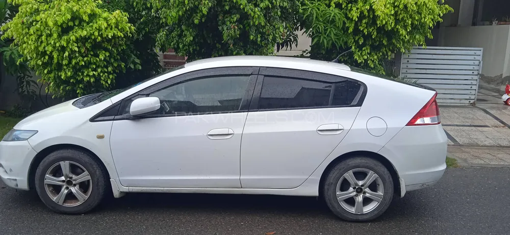 Honda Insight 2010 for Sale in Lahore Image-1