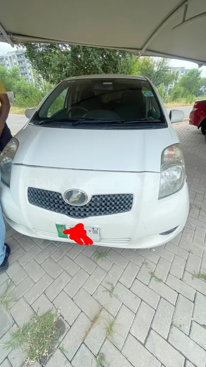 Toyota Vitz 2005 for Sale in Lahore Image-1