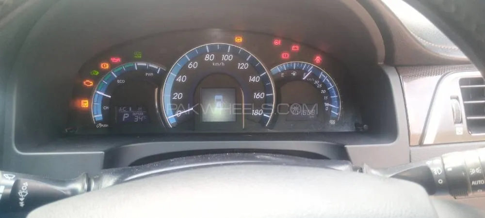 Toyota Camry 2012 for Sale in Karachi Image-1